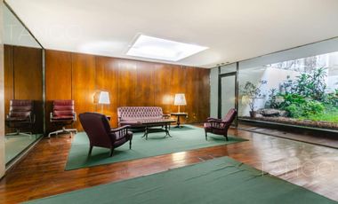 Venta Departamento en Recoleta Cinco Ambientes Con Cochera Baulera