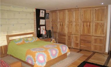 MANSIÓN EN EL BOSQUE AL NORTE DE BOGOTA PRIVACIDAD Y SEGURIDAD