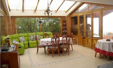 MANSIÓN EN EL BOSQUE AL NORTE DE BOGOTA PRIVACIDAD Y SEGURIDAD