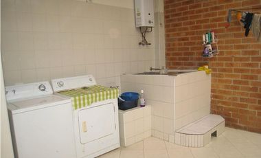 MANSIÓN EN EL BOSQUE AL NORTE DE BOGOTA PRIVACIDAD Y SEGURIDAD