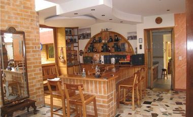 MANSIÓN EN EL BOSQUE AL NORTE DE BOGOTA PRIVACIDAD Y SEGURIDAD