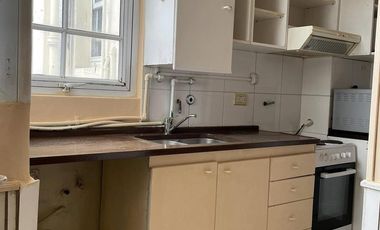 Departamento en Monserrat en venta, 3 ambientes con balcón