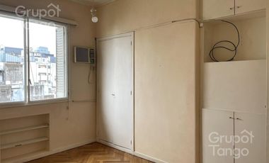 Departamento en Monserrat en venta, 3 ambientes con balcón