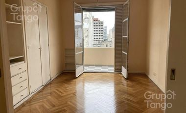 Departamento en Monserrat en venta, 3 ambientes con balcón