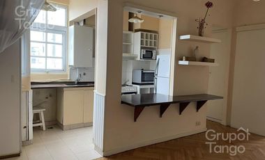 Departamento en Monserrat en venta, 3 ambientes con balcón