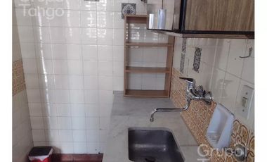 Departamento en Venta, Balvanera, 2 ambientes con balcón al frente
