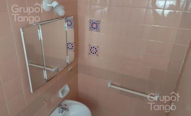 Departamento en Venta, Balvanera, 2 ambientes con balcón al frente