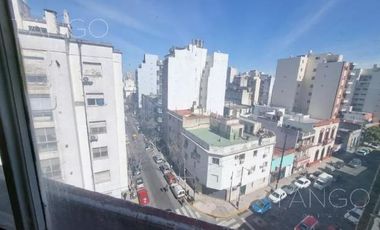 Venta Departamento en Flores Tres Ambientes