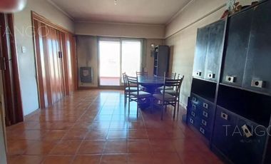 Venta Departamento 4 Ambientes Flores Balcón Terraza Cochera