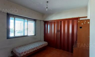 Venta Departamento 4 Ambientes Flores Balcón Terraza Cochera