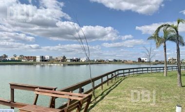 LOTE EN VENTA EN BARRIO PRIVADO LAGOS DE CANNING.