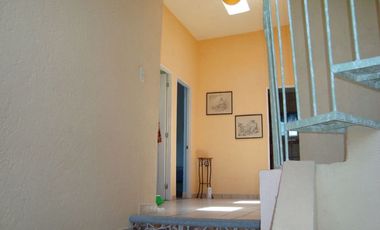 Residencia amueblada con alberca en Burgos, Cuernavaca