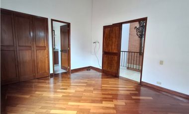 Venta de casa en el Poblado- Sector La Calera