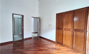 Venta de casa en el Poblado- Sector La Calera
