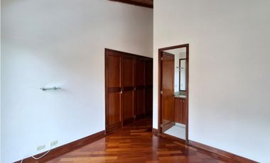 Venta de casa en el Poblado- Sector La Calera