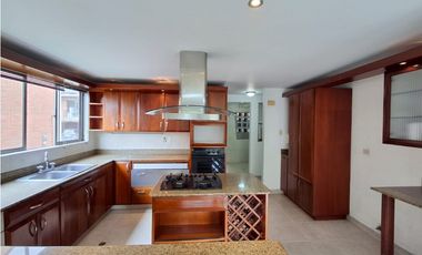 Venta de casa en el Poblado- Sector La Calera