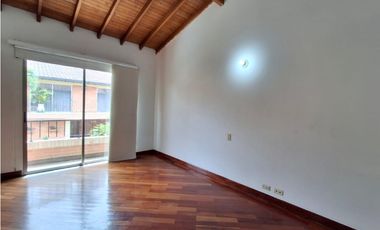 Venta de casa en el Poblado- Sector La Calera