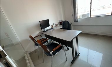 ESPECTACULAR OFICINA