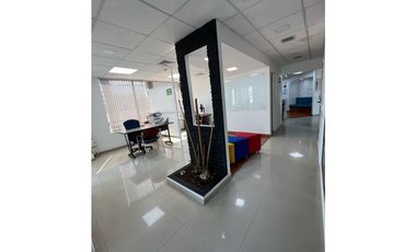 ESPECTACULAR OFICINA