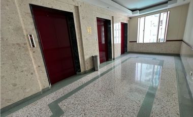 ESPECTACULAR OFICINA