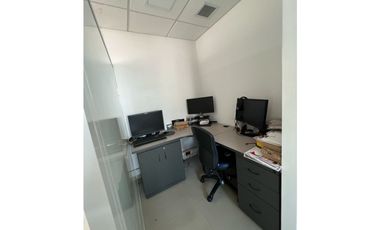 ESPECTACULAR OFICINA