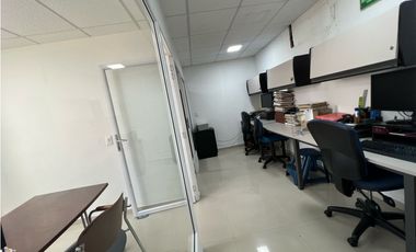 ESPECTACULAR OFICINA