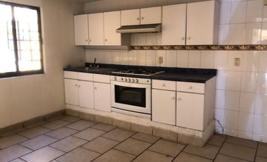 Oportunidad, excelente ubicación. en privada.