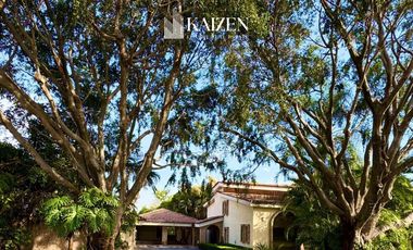 CASA EN VENTA, COL. COLINAS DE SAN JAVIER