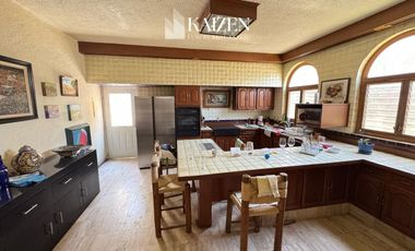 CASA EN VENTA, COL. COLINAS DE SAN JAVIER