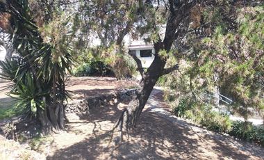 Terreno en Venta en el Pedregal en Calle Cerrada