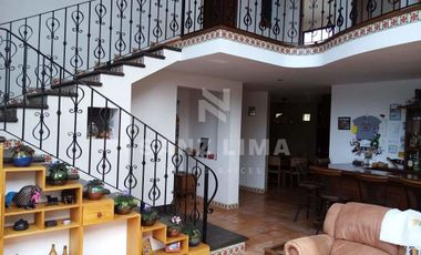 Praderas de la Hacienda: Gran casa campestre con amplio terreno y alberca