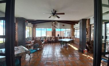 Praderas de la Hacienda: Gran casa campestre con amplio terreno y alberca