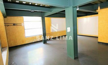 El Carmen esq. Corregidora: Estupendo local en el centro de Celaya