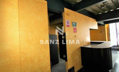 El Carmen esq. Corregidora: Estupendo local en el centro de Celaya