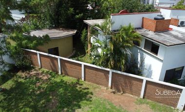 Venta de Casa Residencial en Fraccionamiento Campestre, 4 Recámaras