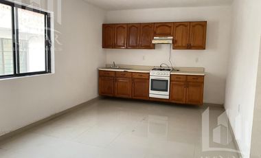 RENTA DE DEPARTAMENTO EN PLANTA ALTA POR AYUNTAMIENTO, SIN COCHERA