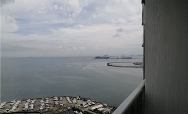 ALQUILO PH WHITE AMOBLADO AVENIDA BALBOA