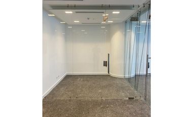 OFICINA TIME SQUARE CENTER alquiler $1,950 + Mantenimiento