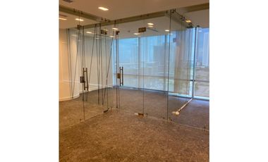 OFICINA TIME SQUARE CENTER alquiler $1,950 + Mantenimiento