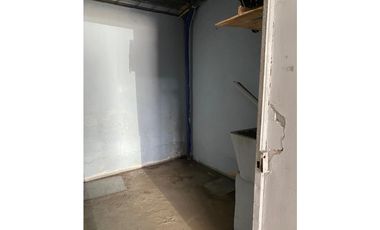 Alquilo local comercial  avenida La Paz doble altura plazoleta comerc