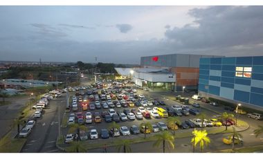 Alquilo locales comerciales en megamall disponibles