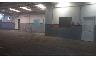 vendo galera Fernández de Córdova 695 mtrs2  1 solo nivel