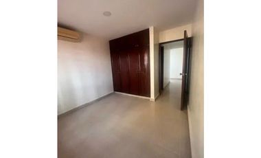 VENTA  CASA CON TERRAZA  FACIL ACCESO A LA VIA ISRAEL Y CALLE 50