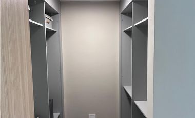 Sandy Toes & Bonus Rooms — Your Beachside Pad with a Twist!