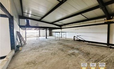 VENTA DE GALERA INDUSTRIAL Ubicada  Parque Industrial Las Américas