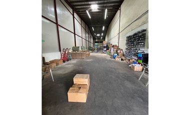 SE ALQUILA BODEGA EN EL CRISOL