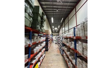 SE ALQUILA BODEGA EN EL CRISOL