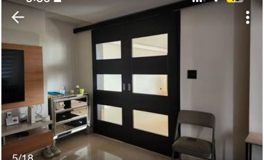 VENTA CASA CON BALCÓN EN TODA LA VIA PRINCIPAL DE SAN FRANCISCO