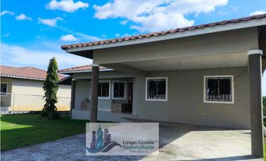 ALQUILER DE CASA EN ALGARROBOS  3 RECAMARAS