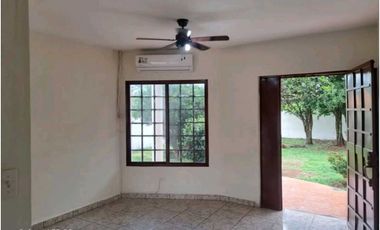 ALQUILER DE CASA EN DAVID  4 RECAMARAS   COMPLETAMENTE CERCADA